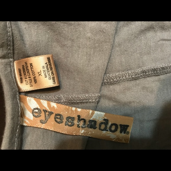 Grey short sleeved tribal print top - Picture 4 of 4